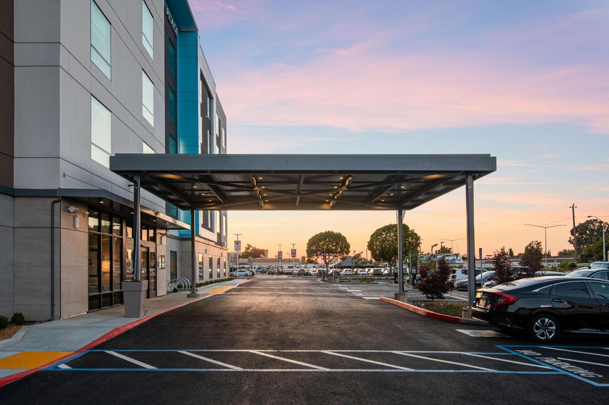 Hyatt Place Newark-Silicon Valley Exterior photo